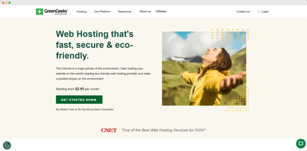 Green hosting server powered by renewable energy sources